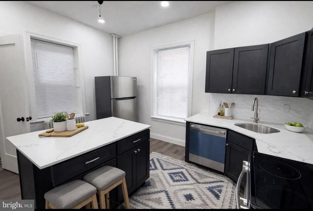 4733 CEDAR AVE, Philadelphia, PA 19143