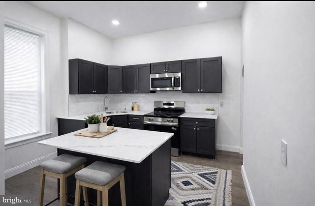 4733 CEDAR AVE, Philadelphia, PA 19143