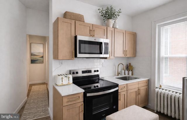 4733 CEDAR AVE, Philadelphia, PA 19143