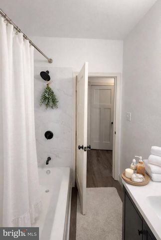 4733 CEDAR AVE, Philadelphia, PA 19143