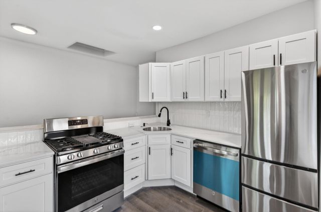 4733 CEDAR AVE, Philadelphia, PA 19143