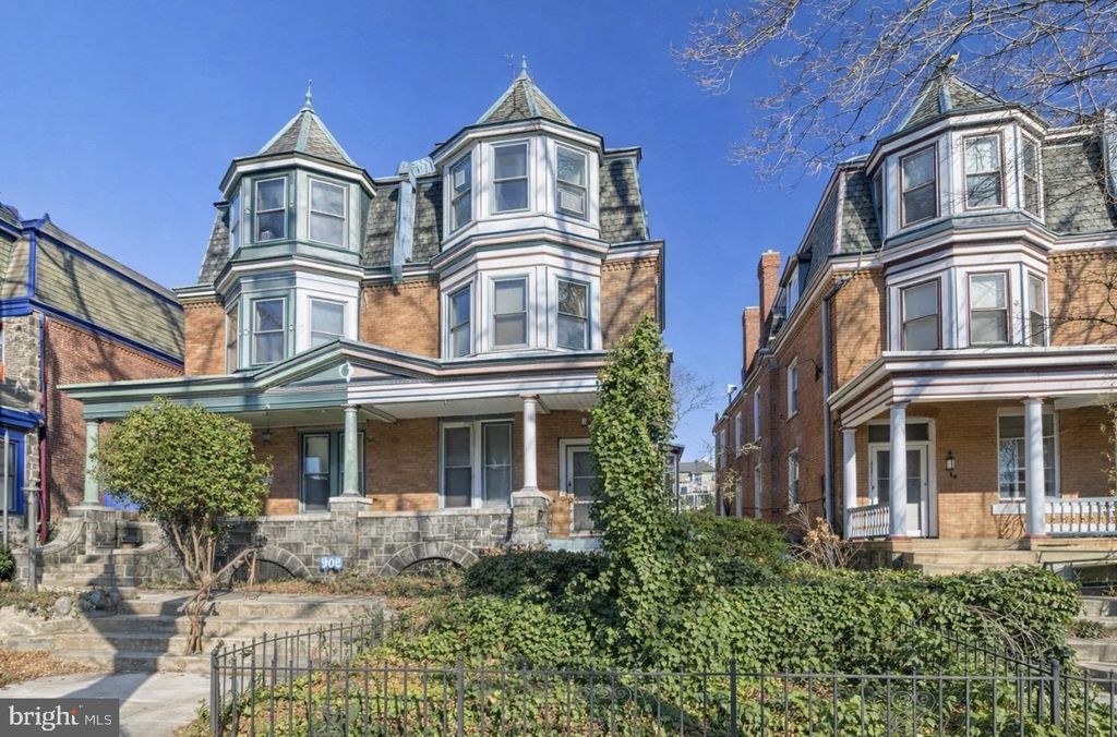 4733 CEDAR AVE, Philadelphia, PA 19143