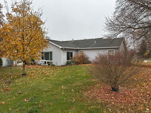 1317 Rekeweg Road, Fort Wayne, IN 46804