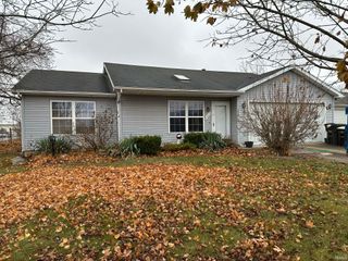 1317 Rekeweg Road, Fort Wayne, IN 46804