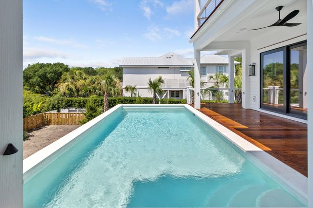 189 Station 18th Street, Sullivans Island, SC 29482