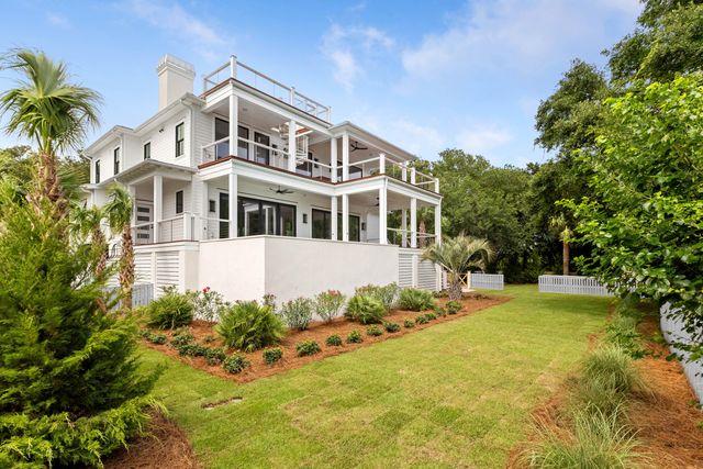 189 Station 18th Street, Sullivans Island, SC 29482