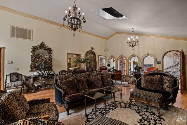 705 Harrisburg Street, Bakersfield, CA 93314