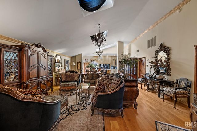 705 Harrisburg Street, Bakersfield, CA 93314