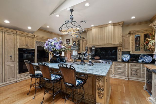 705 Harrisburg Street, Bakersfield, CA 93314