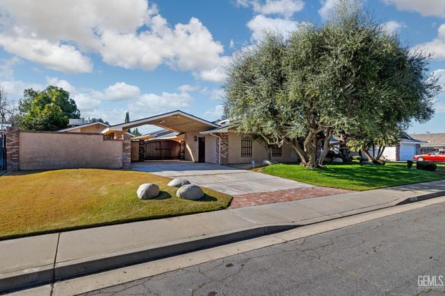 705 Harrisburg Street, Bakersfield, CA 93314