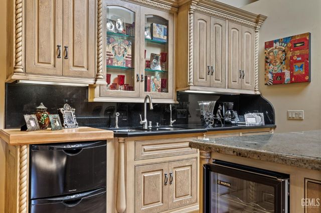 705 Harrisburg Street, Bakersfield, CA 93314