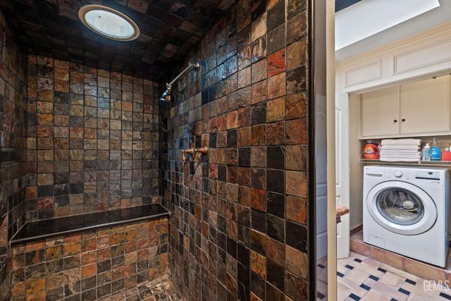 705 Harrisburg Street, Bakersfield, CA 93314