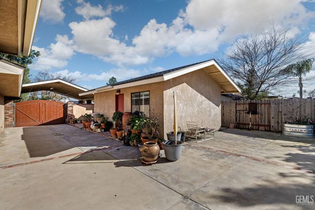 705 Harrisburg Street, Bakersfield, CA 93314