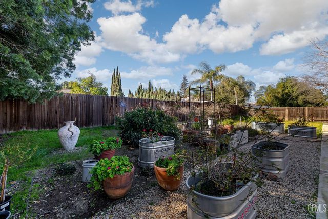 705 Harrisburg Street, Bakersfield, CA 93314