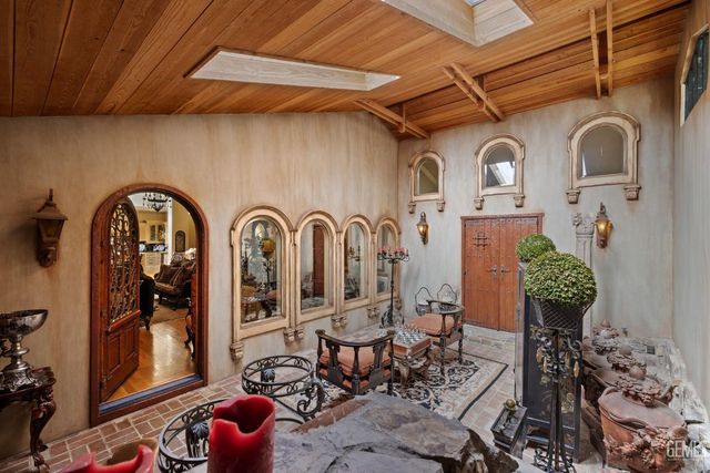 705 Harrisburg Street, Bakersfield, CA 93314