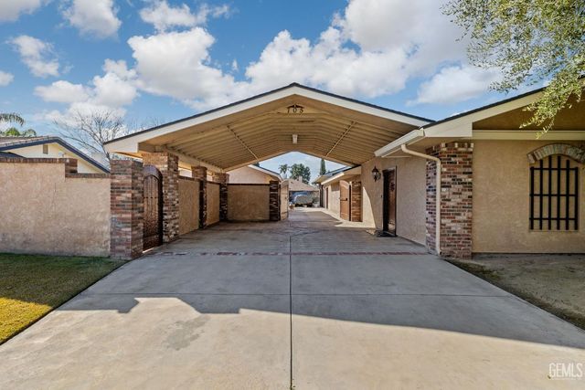 705 Harrisburg Street, Bakersfield, CA 93314