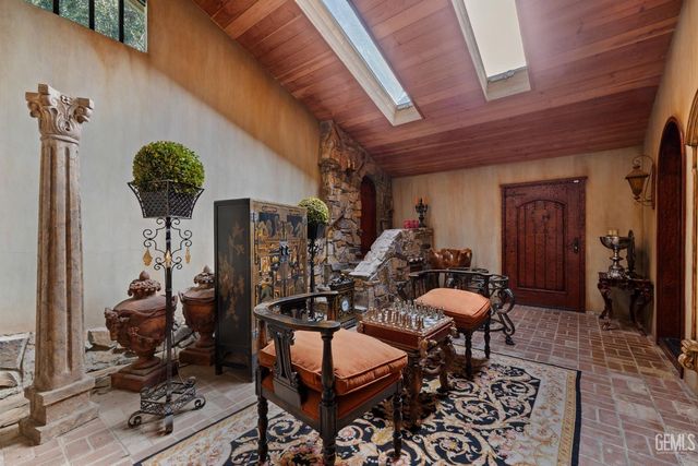 705 Harrisburg Street, Bakersfield, CA 93314