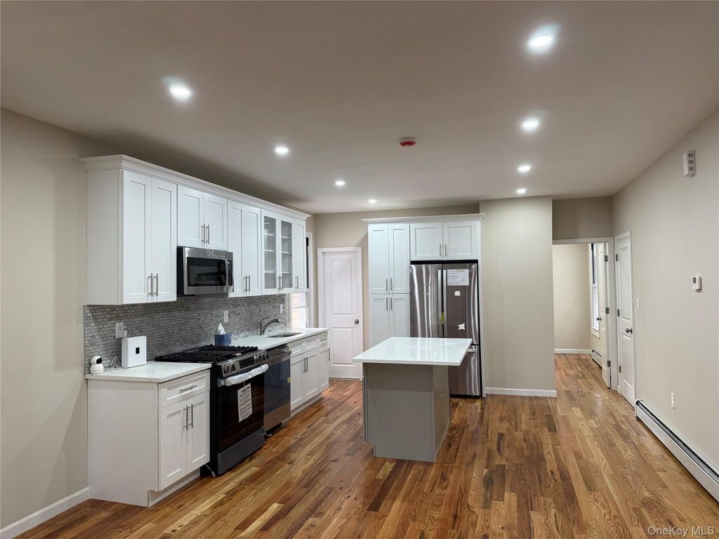 389 Warwick Street, Brooklyn, NY 11207 — photo 2