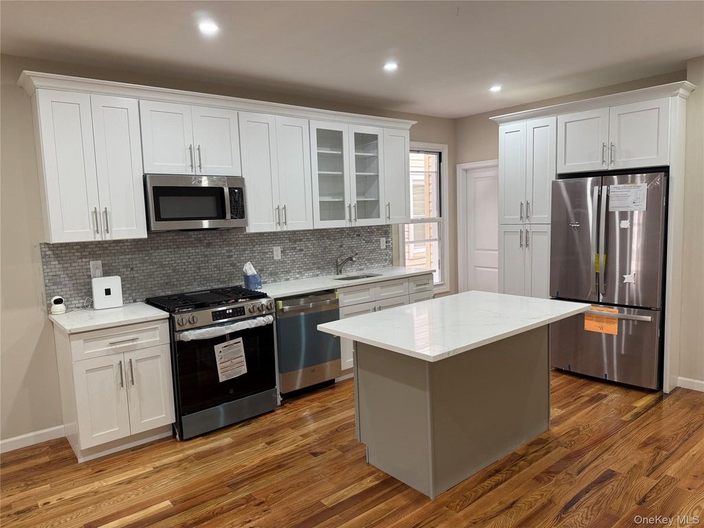 389 Warwick Street, Brooklyn, NY 11207 — photo 3