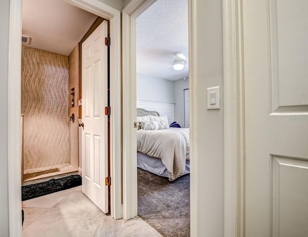 130 SOUTHAMPTON PLACE 360, Venice, FL 34293