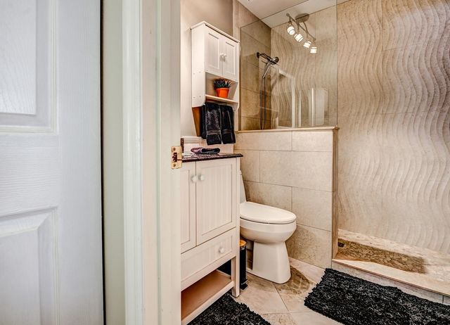 130 SOUTHAMPTON PLACE 360, Venice, FL 34293