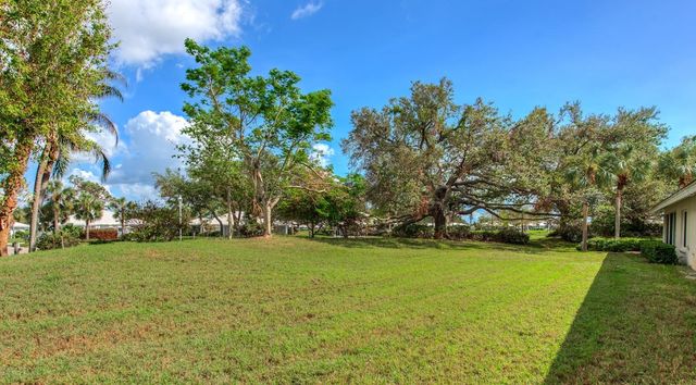 130 SOUTHAMPTON PLACE 360, Venice, FL 34293