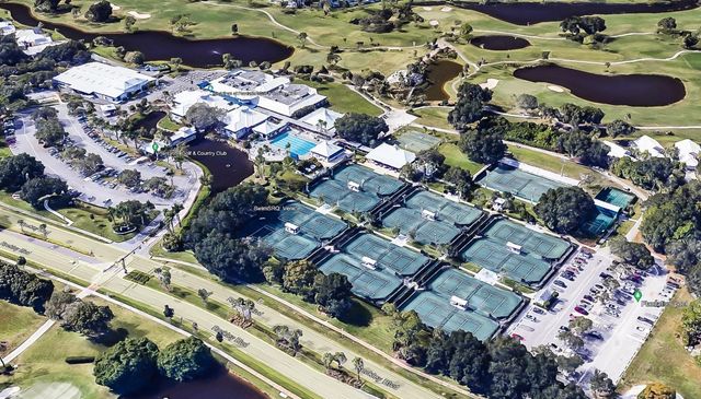 130 SOUTHAMPTON PLACE 360, Venice, FL 34293