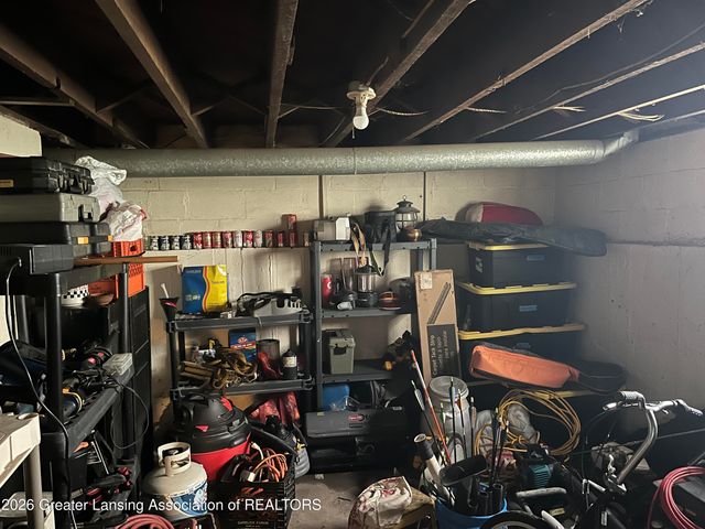 905 E Shiawassee Street, Lansing, MI 48912