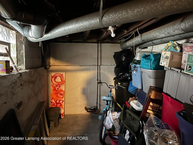 905 E Shiawassee Street, Lansing, MI 48912