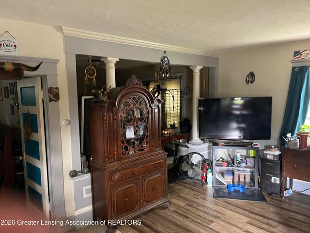 905 E Shiawassee Street, Lansing, MI 48912