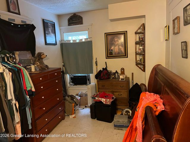 905 E Shiawassee Street, Lansing, MI 48912