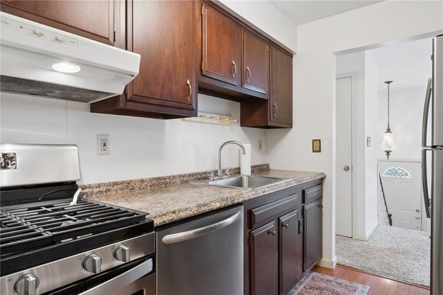 1025 EDWARD ST, N Versailles, PA 15137