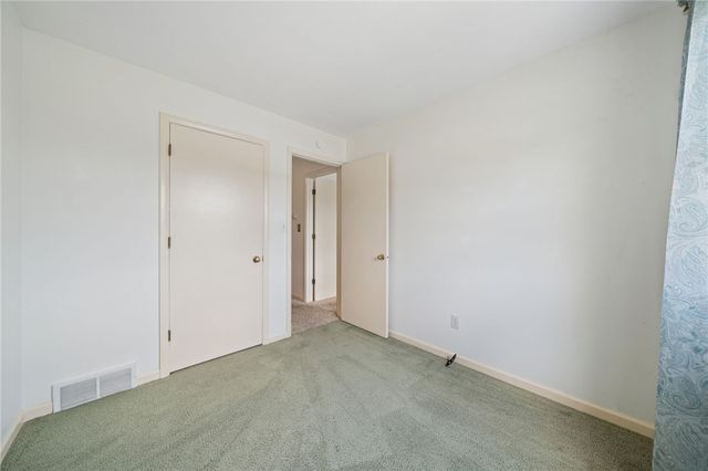 1025 EDWARD ST, N Versailles, PA 15137