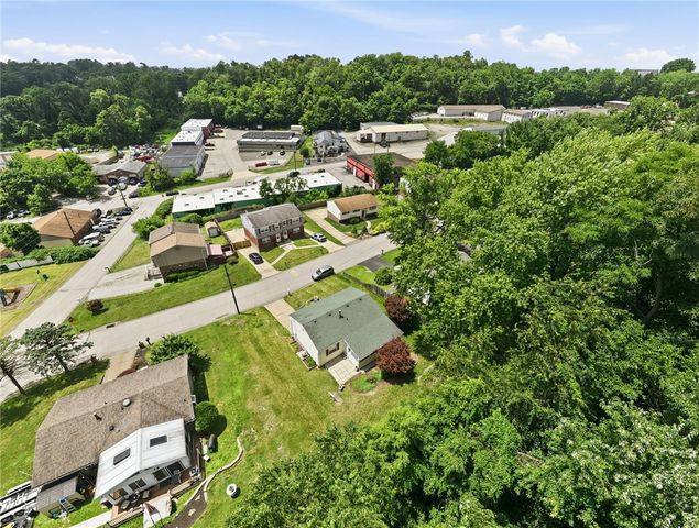 1025 EDWARD ST, N Versailles, PA 15137