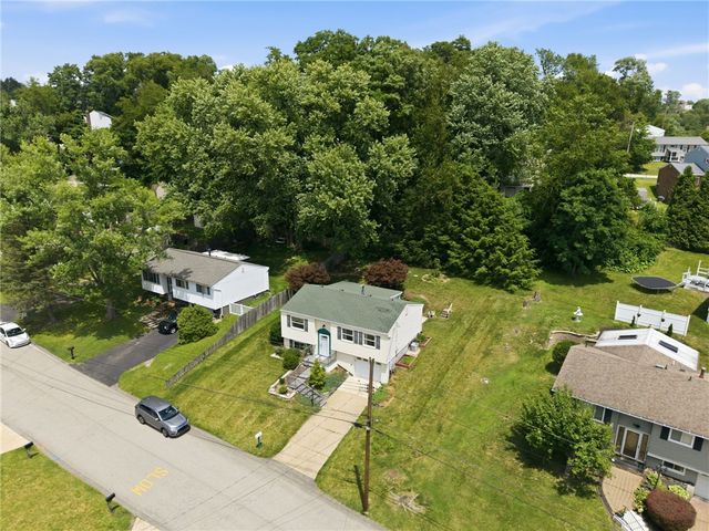 1025 EDWARD ST, N Versailles, PA 15137