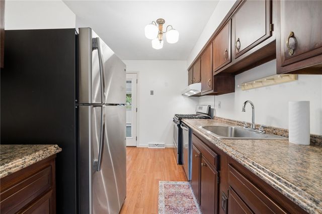 1025 EDWARD ST, N Versailles, PA 15137