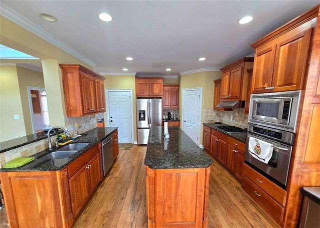 3250 Moon Beam Court, Snellville, GA 30039