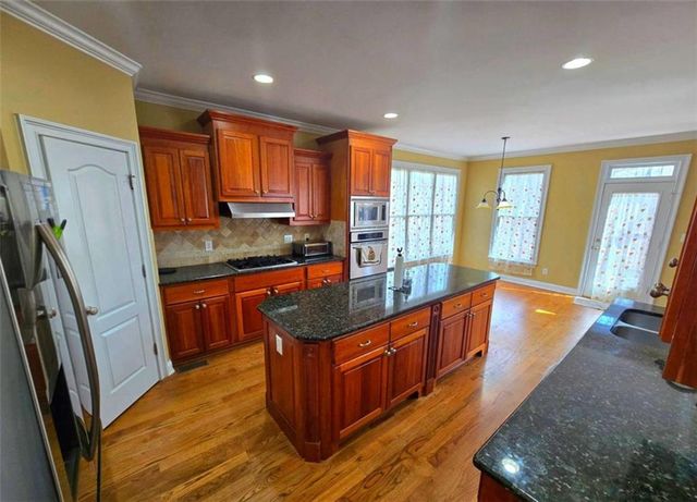 3250 Moon Beam Court, Snellville, GA 30039