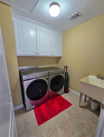 3250 Moon Beam Court, Snellville, GA 30039