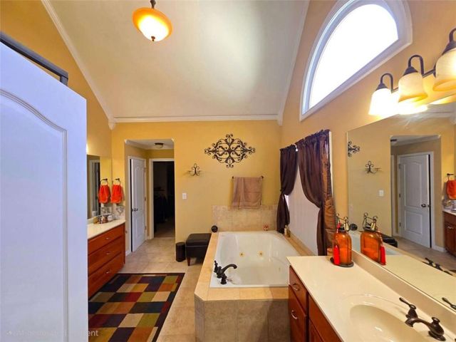 3250 Moon Beam Court, Snellville, GA 30039