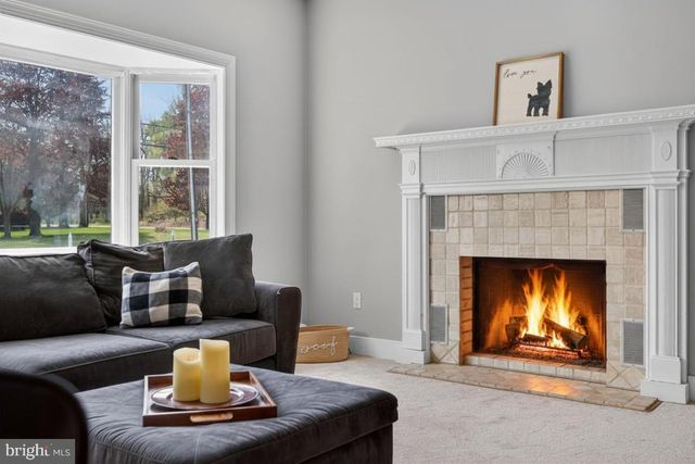 5255 LANDIS MILL RD, Bethlehem, PA 18015