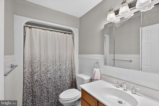 5255 LANDIS MILL RD, Bethlehem, PA 18015