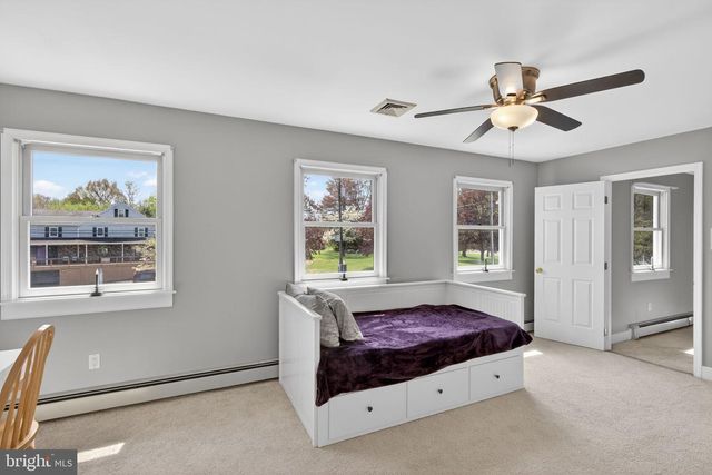 5255 LANDIS MILL RD, Bethlehem, PA 18015