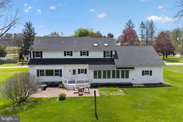 5255 LANDIS MILL RD, Bethlehem, PA 18015