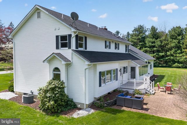 5255 LANDIS MILL RD, Bethlehem, PA 18015