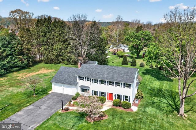 5255 LANDIS MILL RD, Bethlehem, PA 18015