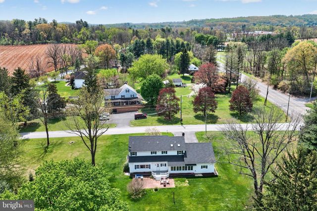 5255 LANDIS MILL RD, Bethlehem, PA 18015