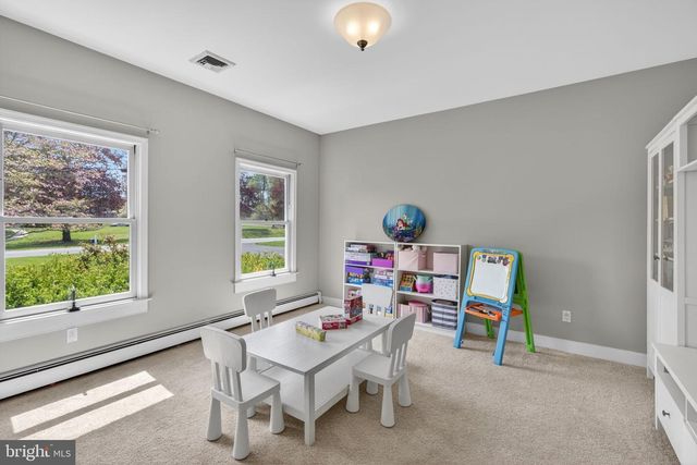5255 LANDIS MILL RD, Bethlehem, PA 18015