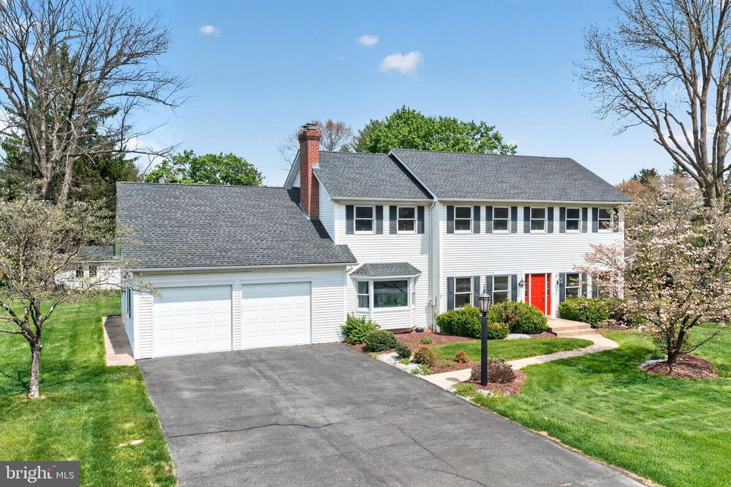 5255 LANDIS MILL RD, Bethlehem, PA 18015
