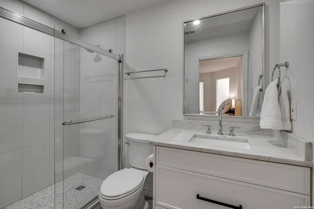 772 Lakebreeze, Canyon Lake, TX 78133